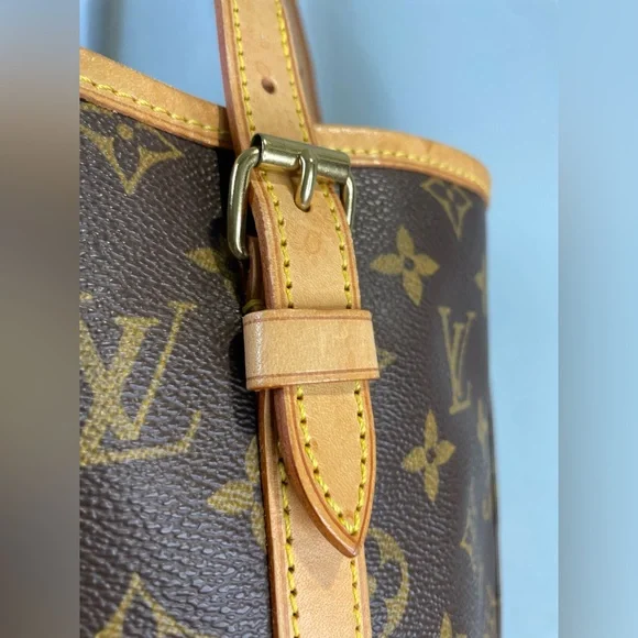 Louis Vuitton GM Monogram Canvas Vertical Bucket Bag with Tan Trim - Picture 6 of 11